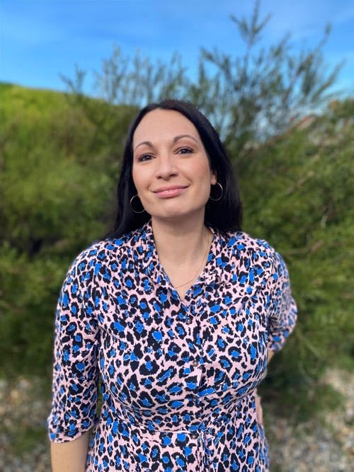 The Dressmaker's Secret: Shortlisted for Best Historical Romance at the Romantic Novel Awards 2023 Cook, Lorna