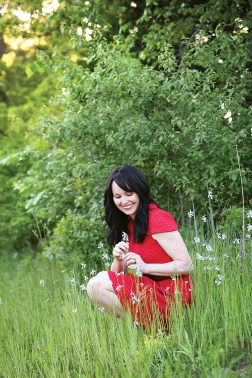 The Darkest Lie Showalter, Gena