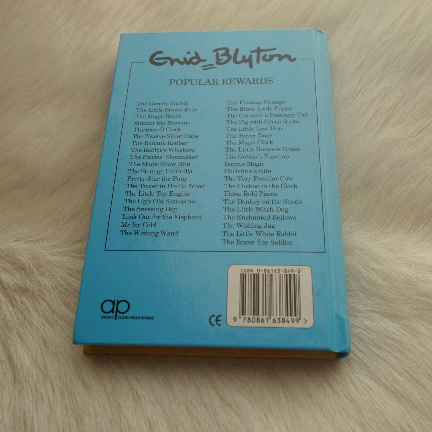 Popular Reward: the Donkey on the Sands Blyton, Enid and Bradley, Maureen