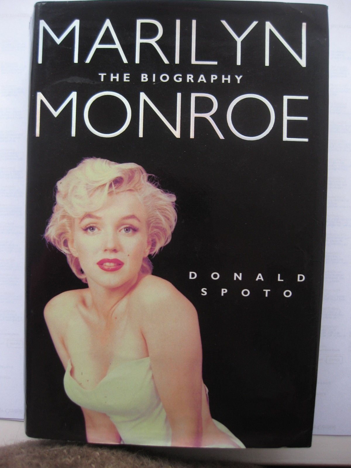 Marilyn Monroe: The Biography
