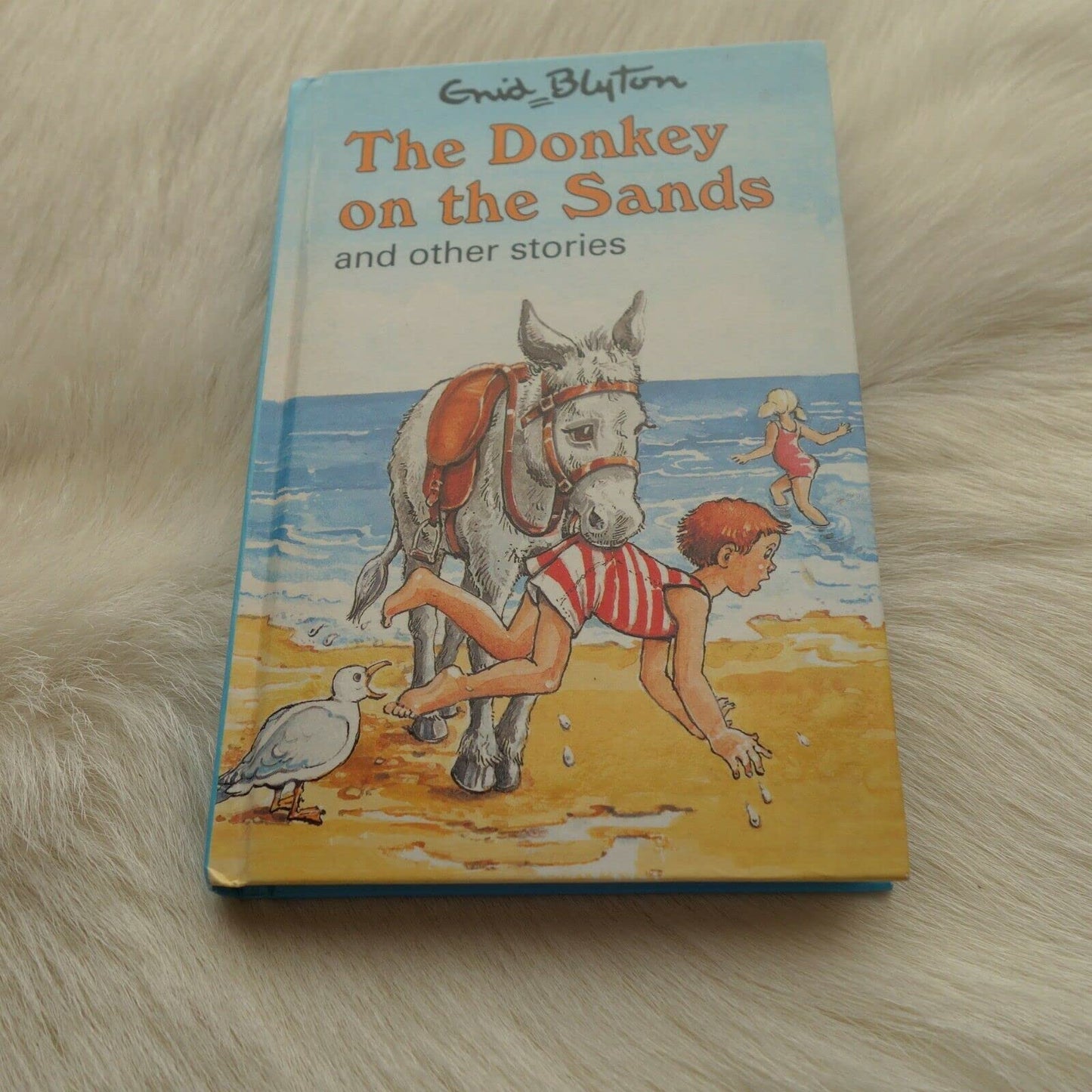 Popular Reward: the Donkey on the Sands Blyton, Enid and Bradley, Maureen