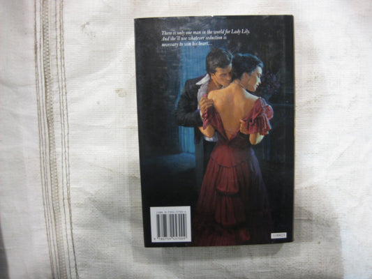 Love According To Lily MacLean, Julianne