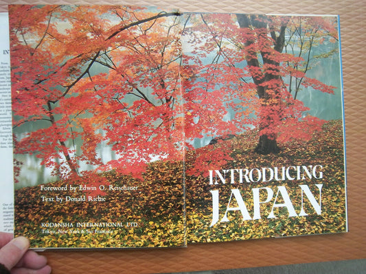 Introducing Japan Richie, Donald and O. Reischauer, Edwin