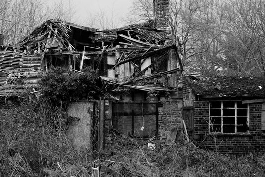 8 gothic novels where the house won't let you leave