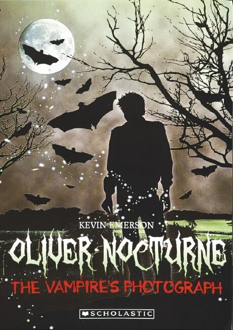 Vampires Photograph (Oliver Nocturne #1) [Paperback] Emerson, Kevin