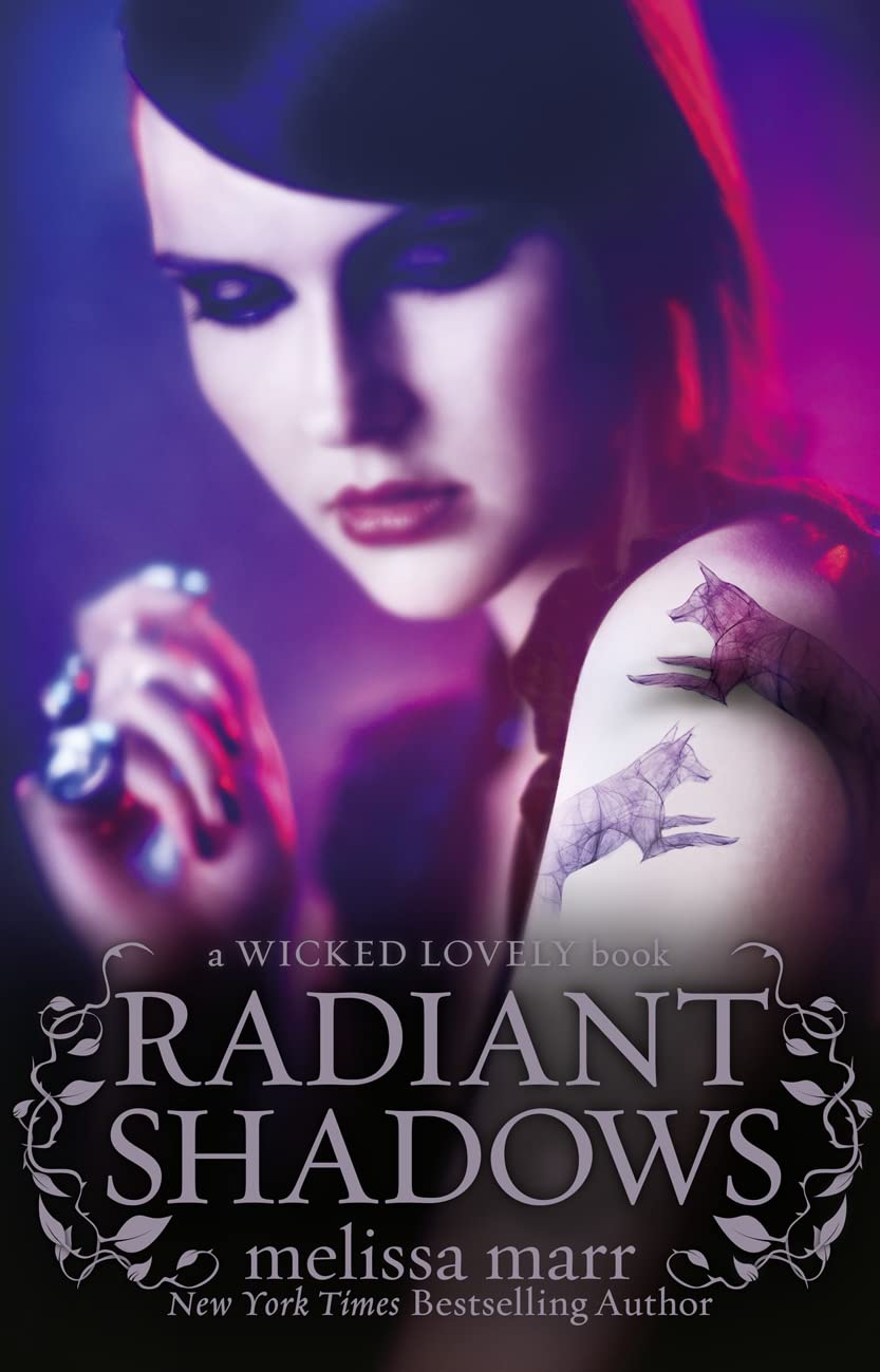 Radiant Shadows [Paperback] Marr, Melissa