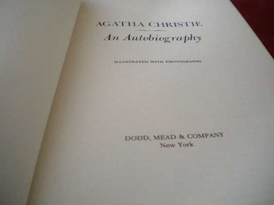 An Autobiography [Paperback]