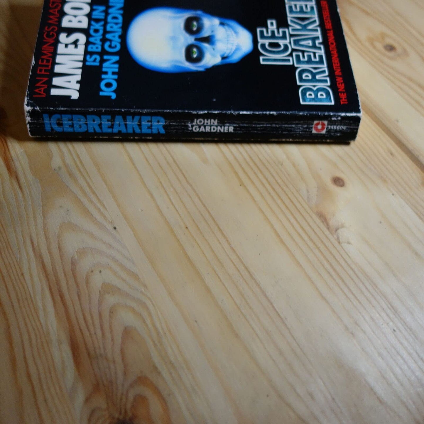 Icebreaker Gardner, John