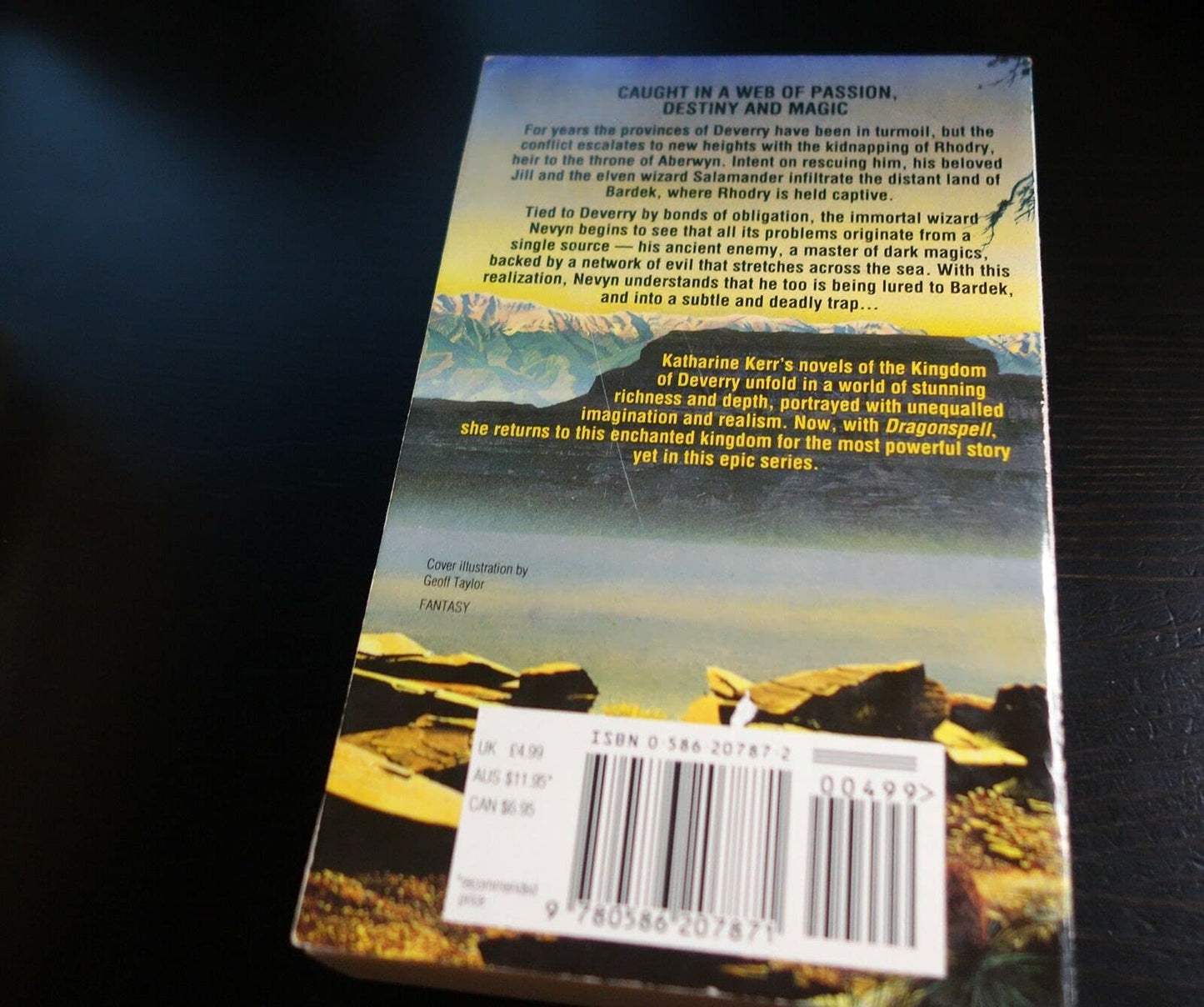 Dragonspell: The Southern Sea: Book 4 [Paperback] Kerr, Katharine