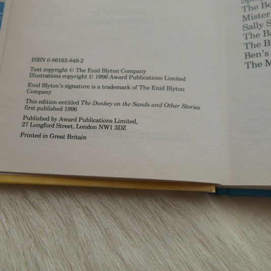 Popular Reward: the Donkey on the Sands Blyton, Enid and Bradley, Maureen
