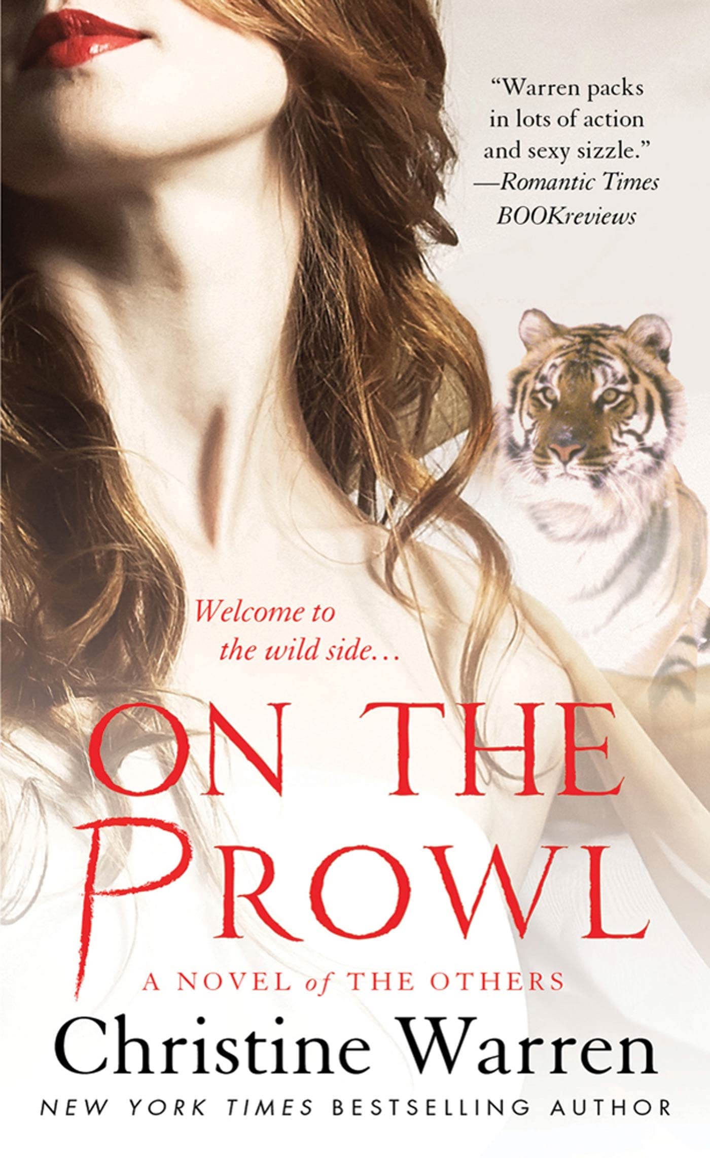 On the Prowl: A Novel of the Others [Mass Market Paperback] Warren, Christine