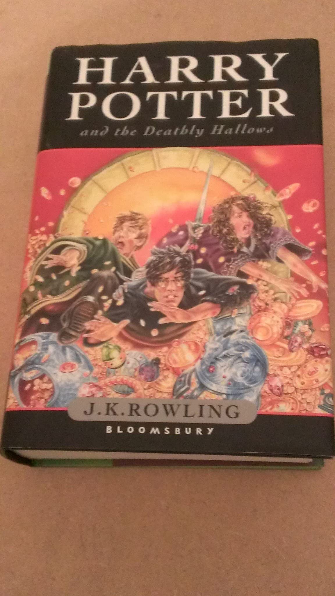 Harry Potter and the Deathly Hallow Rowling, J.K.