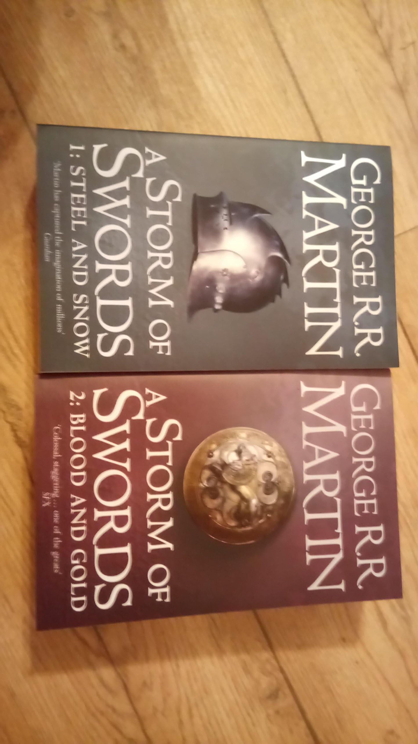 A Game of Thrones [TV Tie-in Edition]: The bestselling classic epic fantasy series behind the award-winning HBO TV show and phenomenon GAME OF THRONES: Book 1
