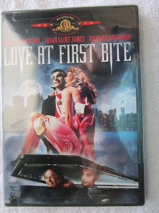 Love at First Bite [DVD]