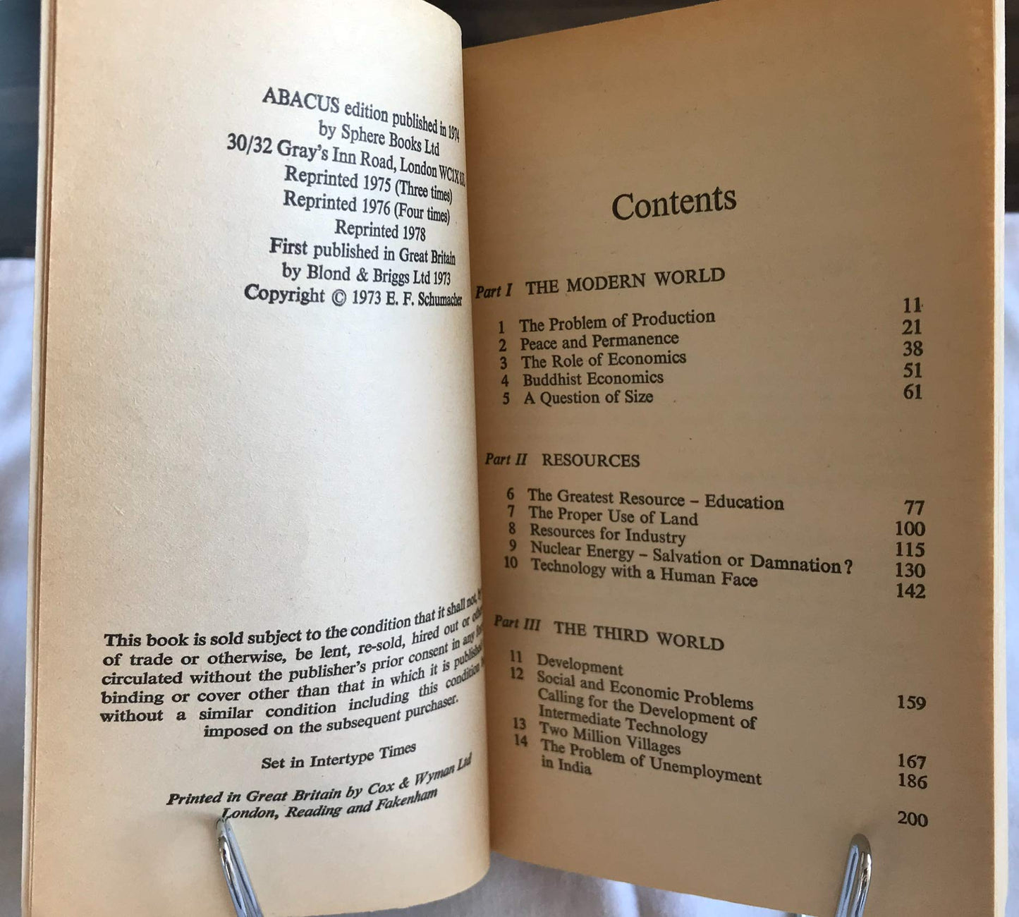 small is beautiful: economics as if people mattered [Paperback]