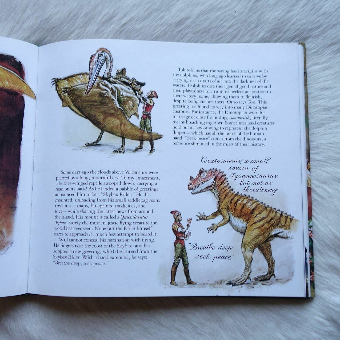 Dinotopia: A Land apart from Time [Hardcover] Gurney, James