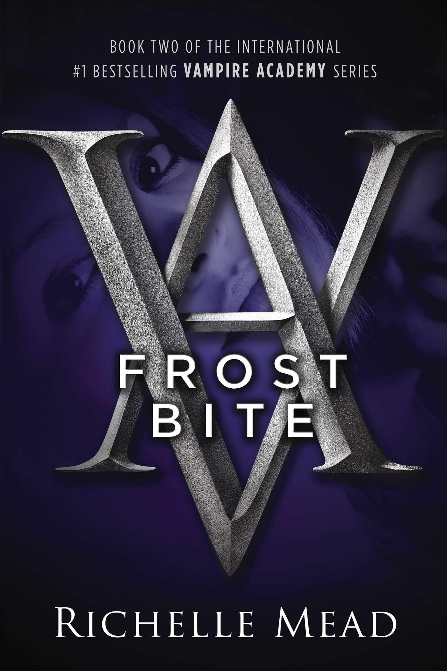 Frostbite: Vampire Academy #2 [Paperback] Mead, Richelle