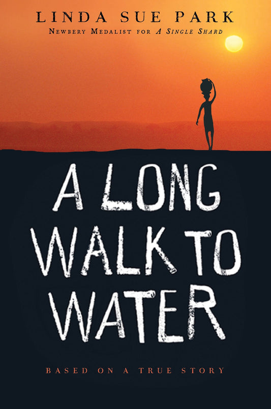 A Long Walk to Water [Paperback] Park, Linda Sue
