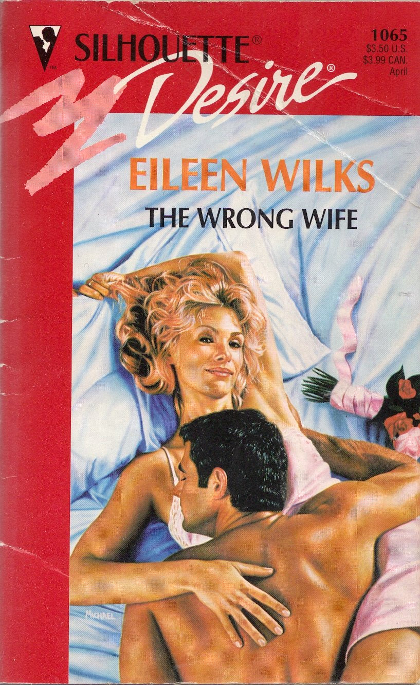 The Wrong Wife [Mass Market Paperback] Eileen Wilks