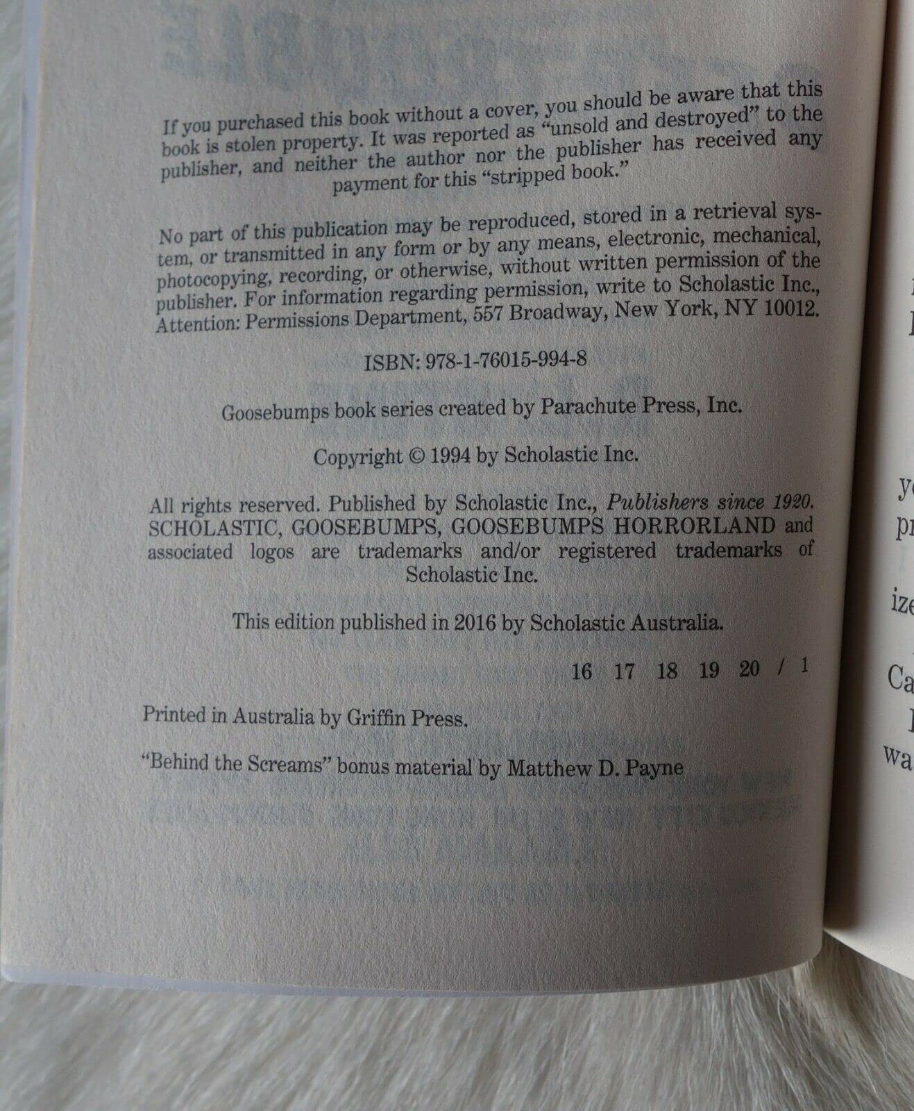 Deep Trouble (Goosebumps #2) [Paperback] Stine, R