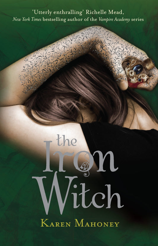 The Iron Witch [Paperback] Mahoney, Karen