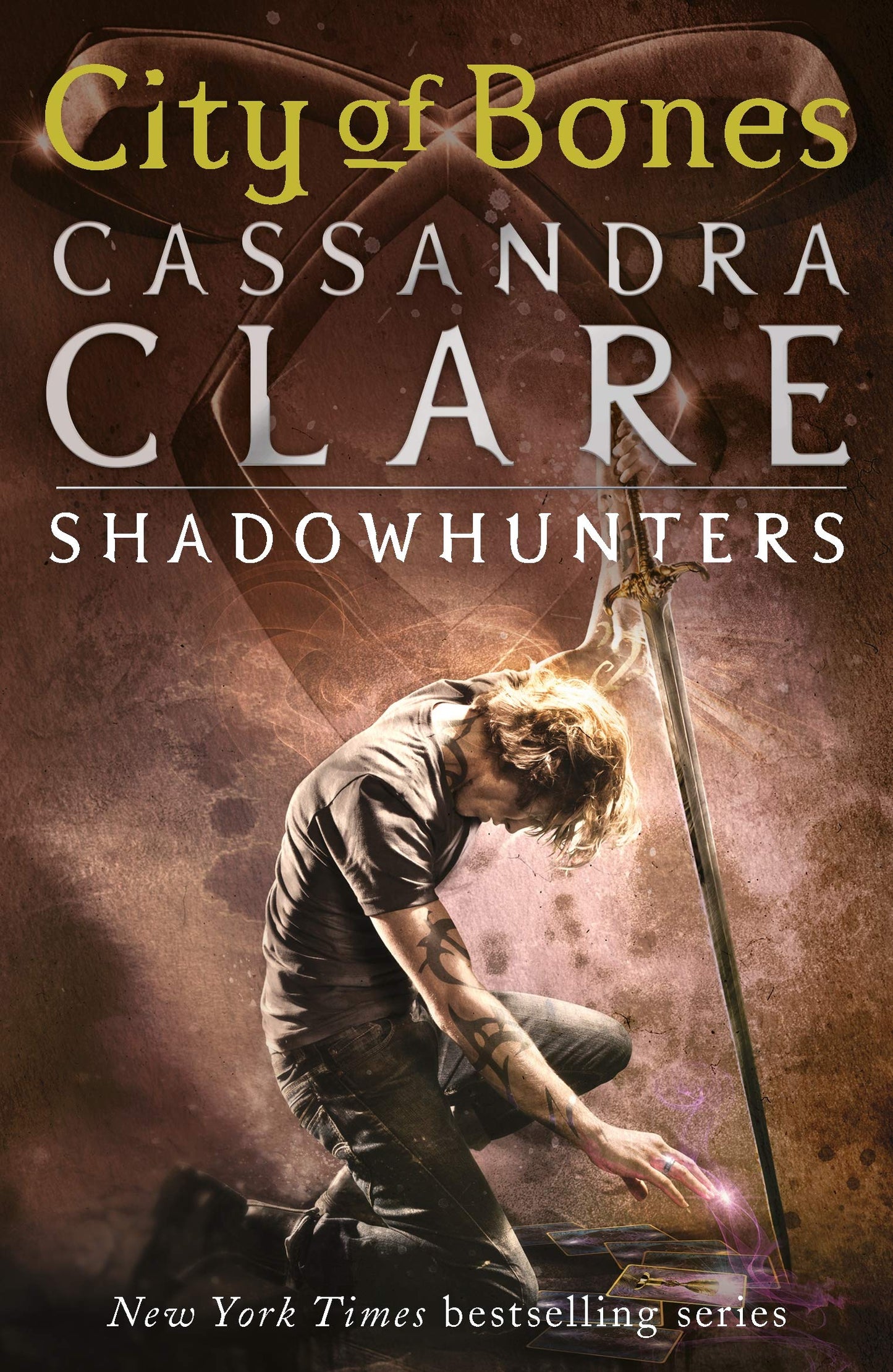 The Mortal Instruments 1: City of Bones [Paperback] Clare, Cassandra