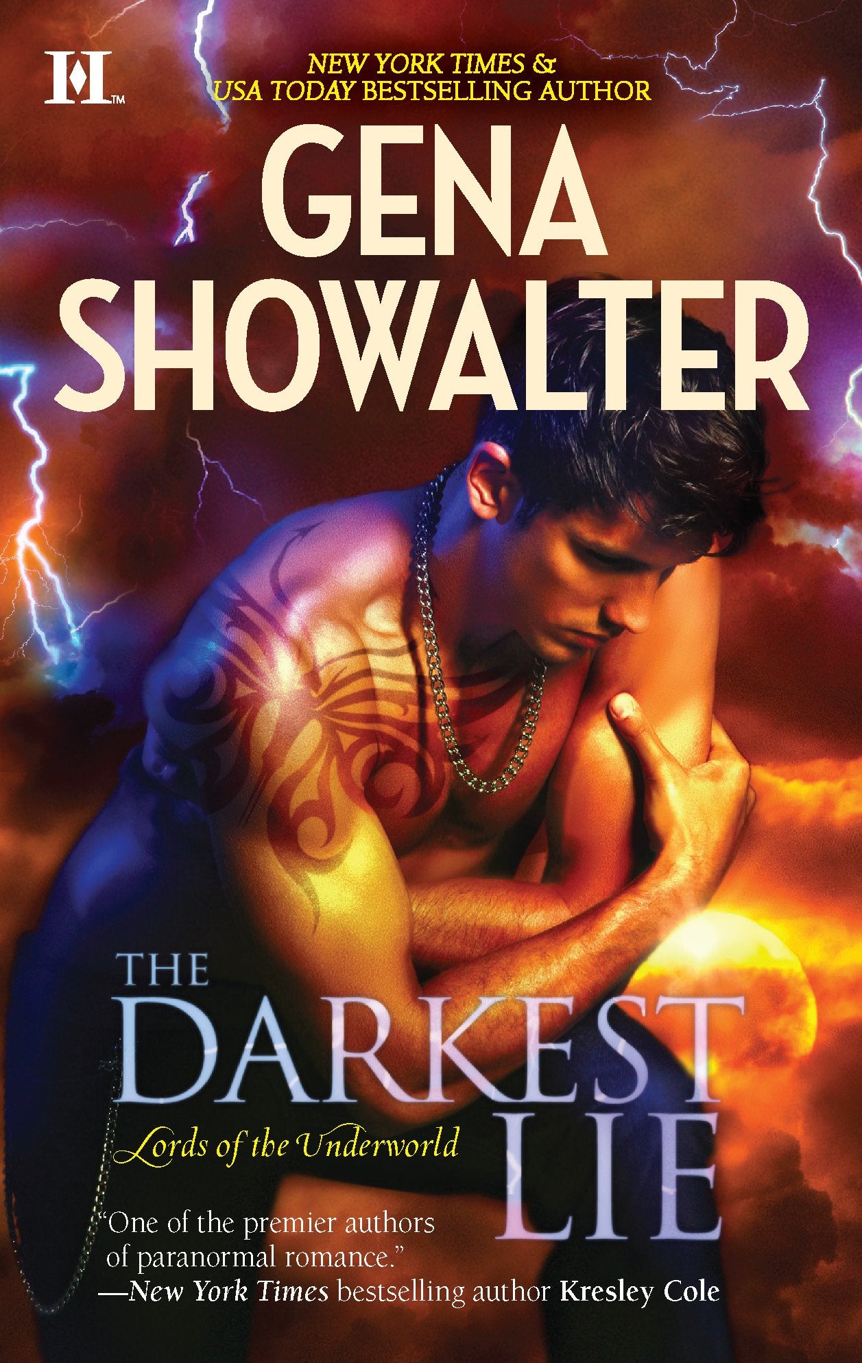 The Darkest Lie: 6 [Mass Market Paperback] Showalter, Gena