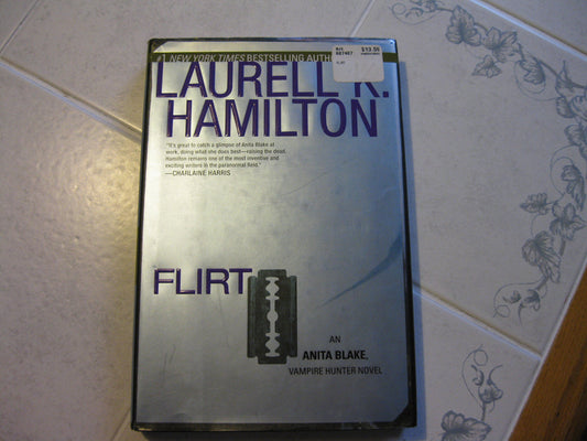 Flirt Hamilton, Laurell K.