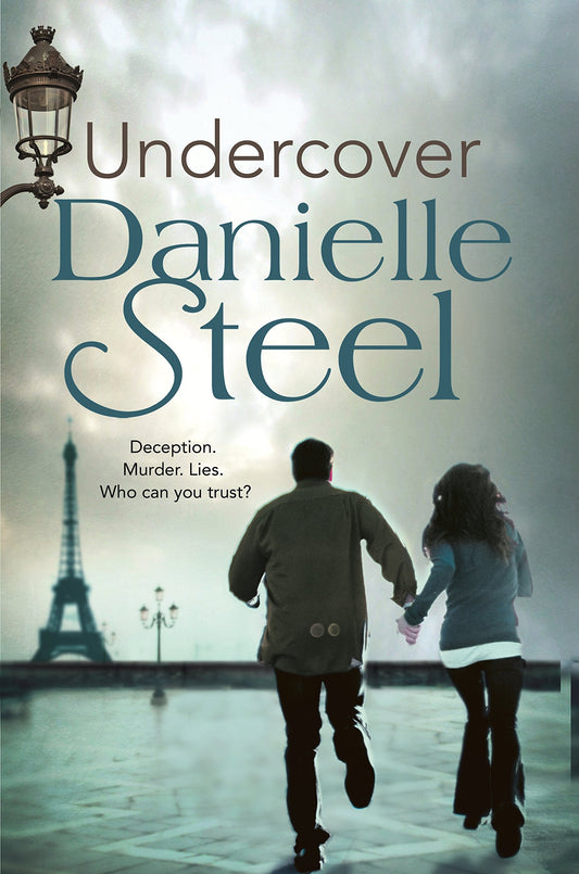 Undercover [Paperback] Steel, Danielle