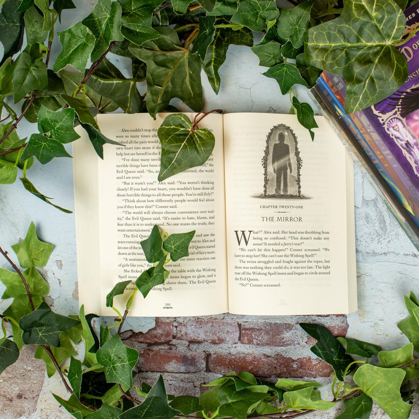 The Land of Stories: The Wishing Spell: 1